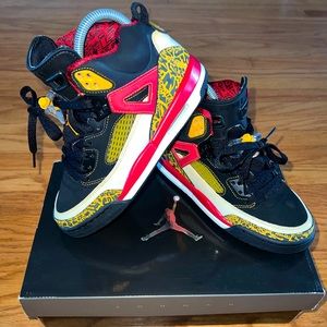 Nike Air Jordan Youth Spizike Kings County Sneaker Multicolor Mid Top Sz 4.5 EUC